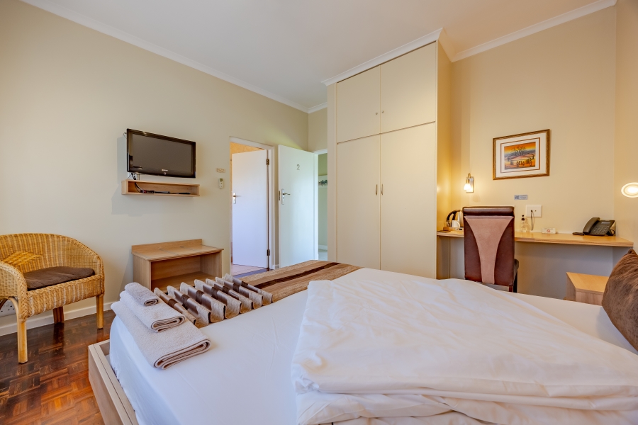 5 Bedroom Property for Sale in Milnerton Central Western Cape